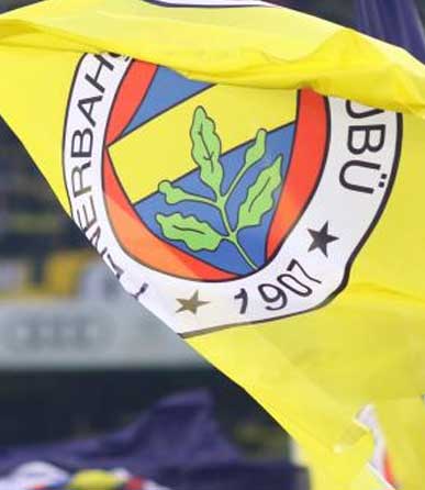 Fenerbahçe'de yeni sezon için ilk imza atıldı!