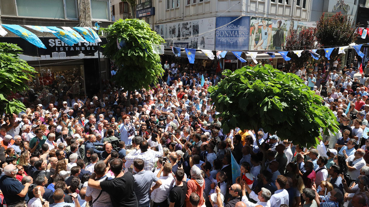 İYİ Parti Lideri'nin esnaf ziyareti mitinge dönüştü
