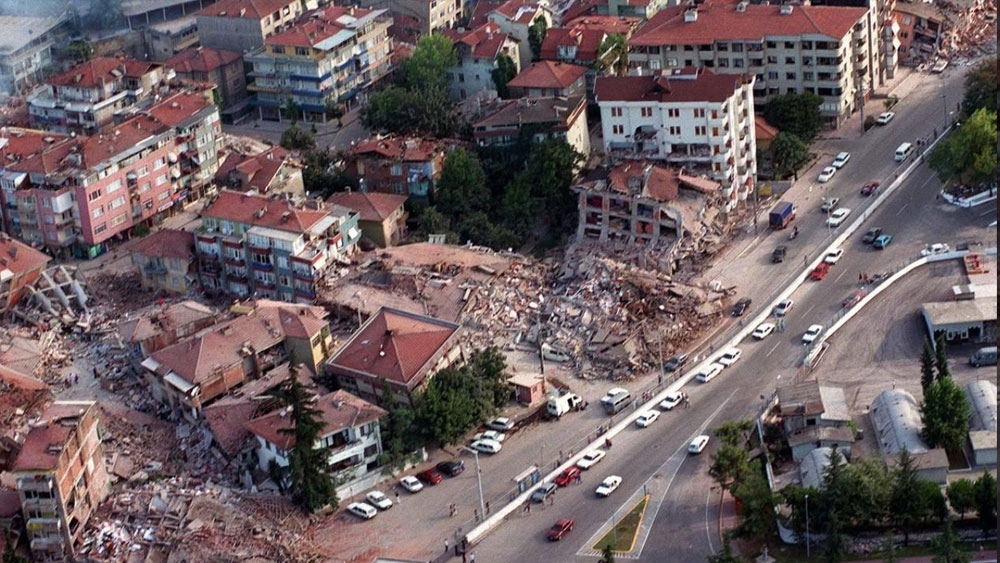 Deprem bölgelerindeki 48 yağmacı tutuklandı