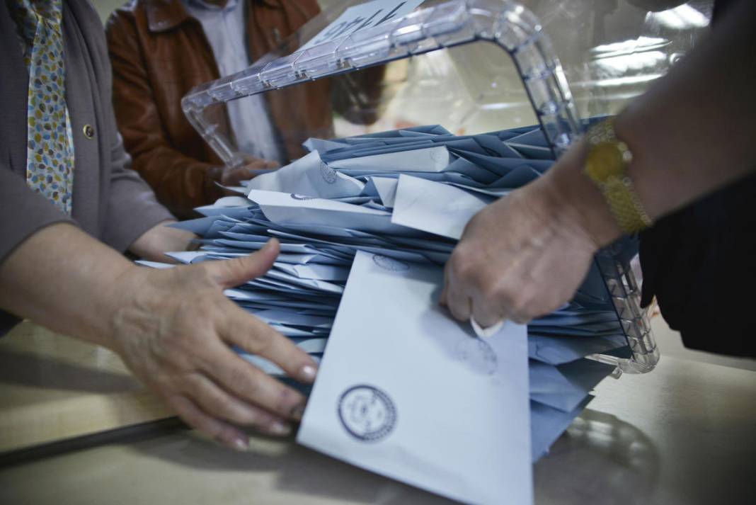 AKP seçmeninin “3 büyükşehir için oy verme eğilimleri” anketi sonuçlandı: İlk sırada hangi isimler var 5