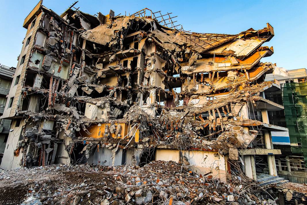 Ünlü deprem profesörü Ahmet Ercan 7,8 büyüklüğünde deprem beklediği şehri açıkladı 2
