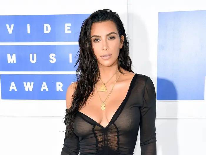 Kim Kardashian kardeş Azerbaycan'dan korktu: Joe Biden'a yalvardı 14