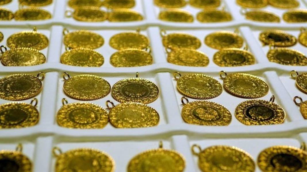 Sektörün lokomotifi kuyumcular gram altının 2500 lirayı göreceği tarihi açıkladı: Altın yatırımcısını hiç üzmedi 6