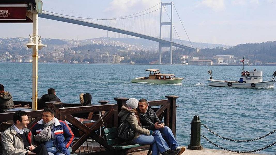 Meteoroloji il il açıkladı! Yağışlı hava yurdu terk ediyor: Bunaltıcı sıcaklıklar geliyor... 4