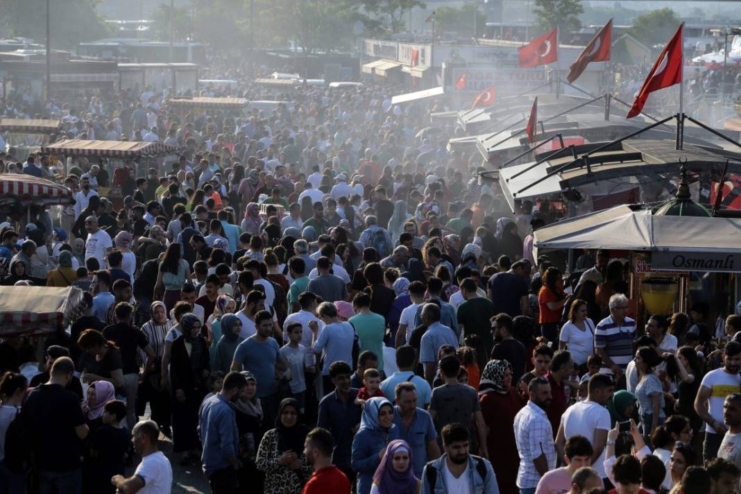 İstanbul'da yaşayan gerçek yabancı sayısı: İSKİ raporlarında ortaya çıktı 5