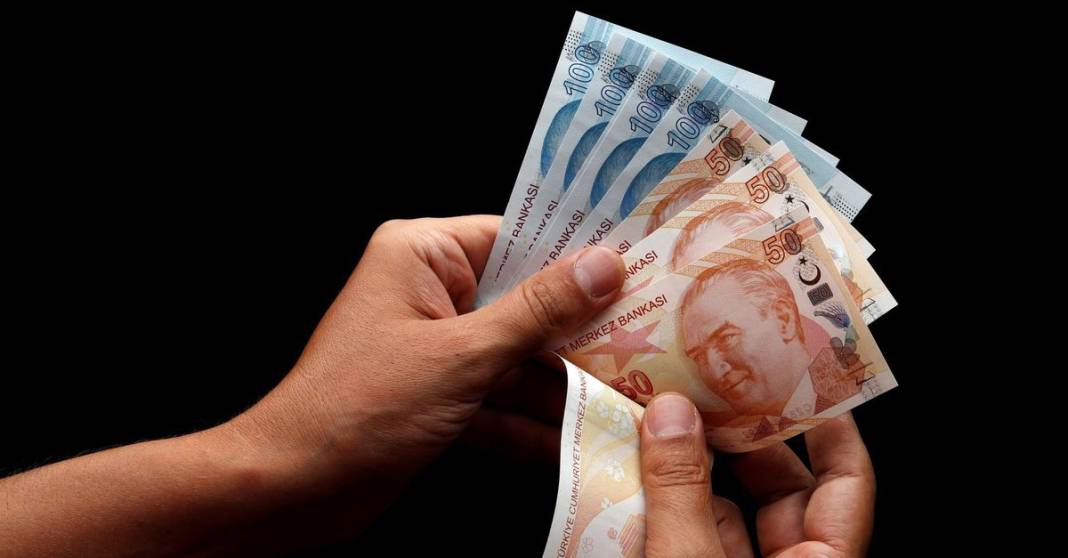 Ünlü ekonomist asgari ücret için Erdoğan'ın masasındaki rakamı açıkladı: Son kez büyük zam yapılacak! 4