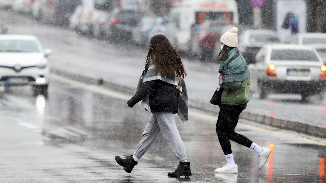 Soğuk hava dalgası Türkiye'yi fena vuracak: Meteoroloji'den kuvvetli sağanak uyarısı! 5