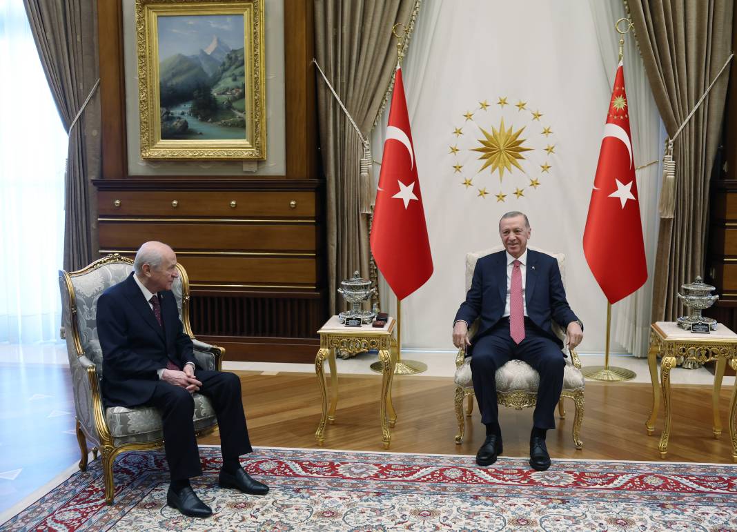 İsrail'e 24 saat vermişti! Bahçeli ile Erdoğan'ın Saray'da baş başa görüşmesinin perde arkası 2
