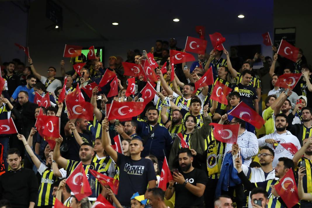 Fenerbahçe-Ludogorets maçından harika görüntüler: 100.yıla özel kutlama 53