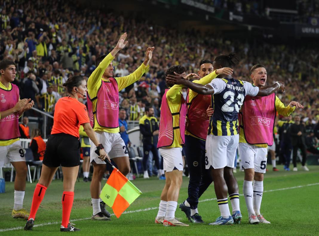 Fenerbahçe-Ludogorets maçından harika görüntüler: 100.yıla özel kutlama 16