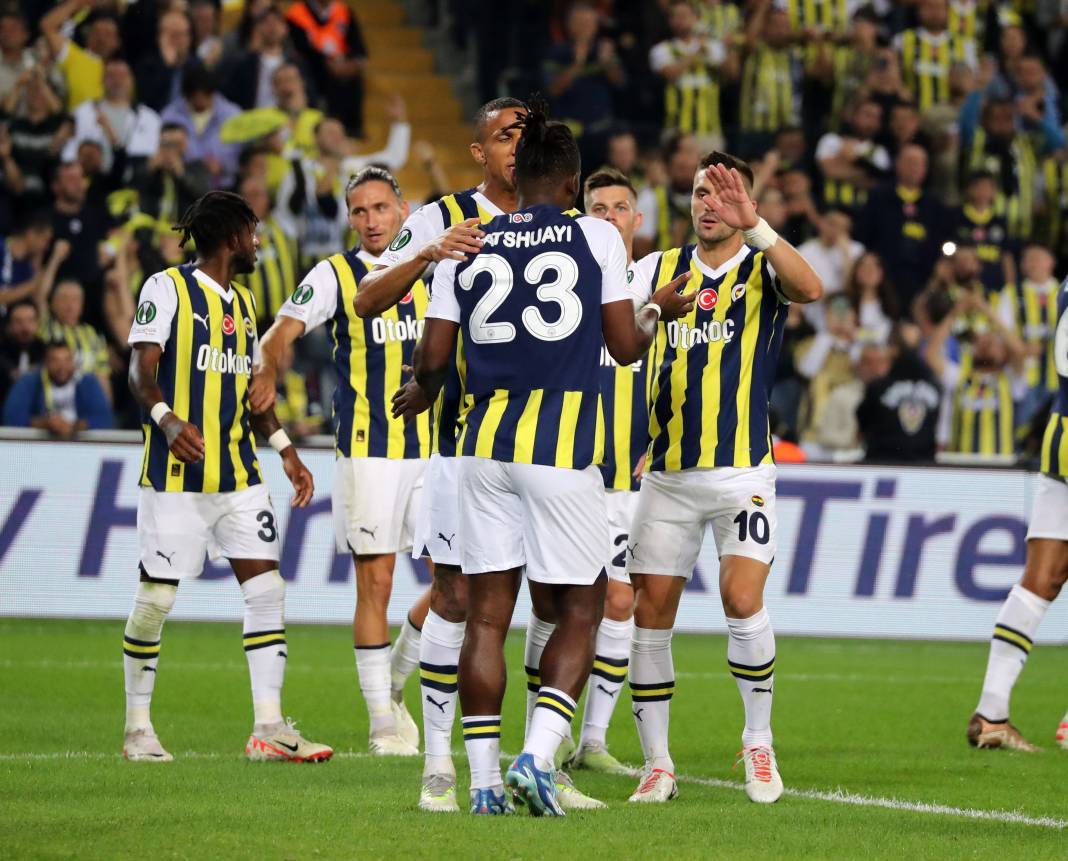 Fenerbahçe-Ludogorets maçından harika görüntüler: 100.yıla özel kutlama 12