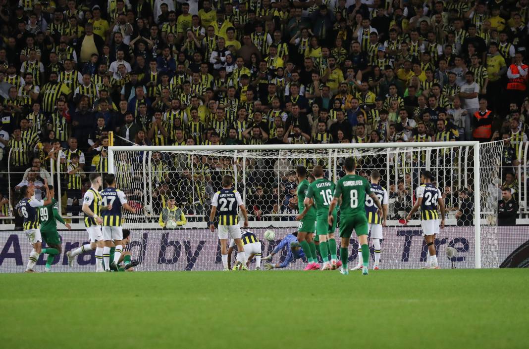 Fenerbahçe-Ludogorets maçından harika görüntüler: 100.yıla özel kutlama 4