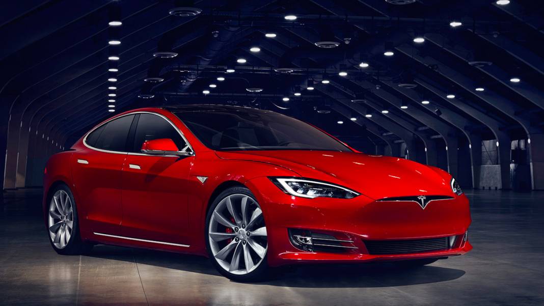 Tesla alanlar bir bir şikayet etmeye başladı! 4 ayda 10 bin 200 tane satmışlardı ama… 5