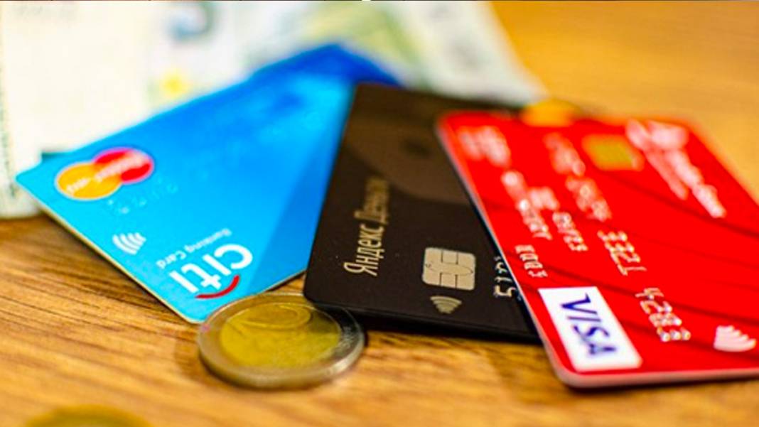 Kredi kartıyla alışveriş yapanlara kötü haber geldi! Bankalardan flaş karar 1