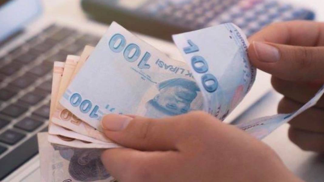 Emekli vatandaşları ilgilendiriyor: O banka 20 bin lira ödeme yapacak 5