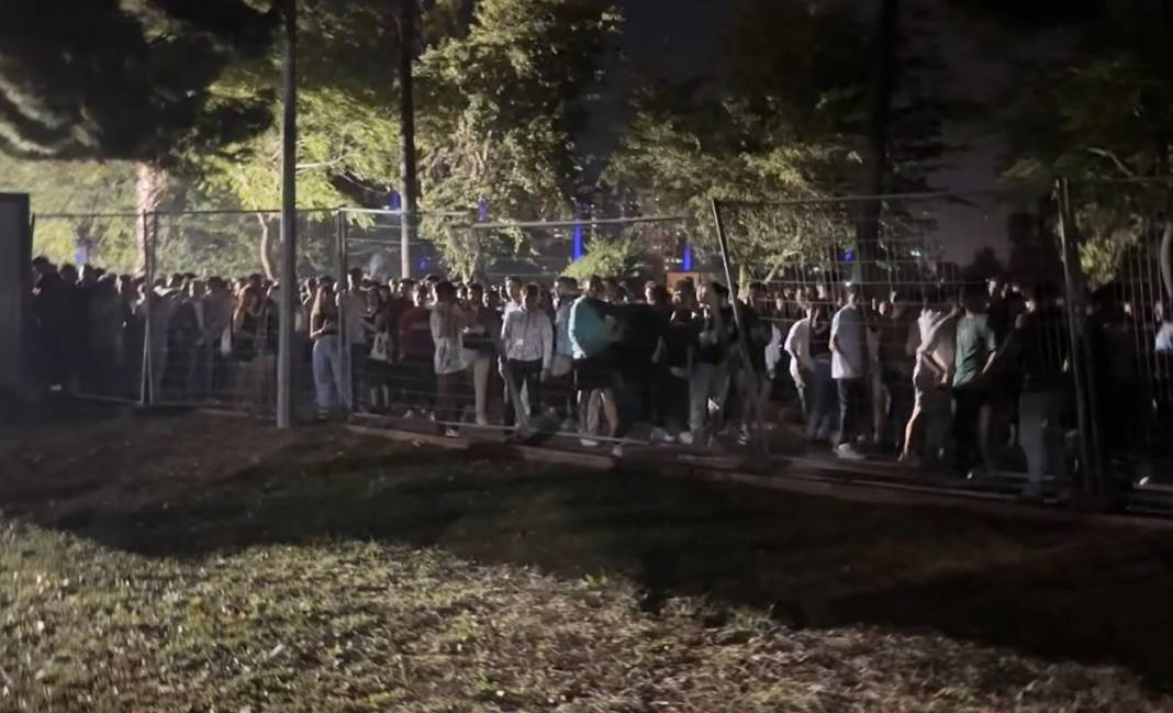 Adana’da festival alanı savaş alanına döndü! Valilik iptal etti mahkeme izin verdi 2
