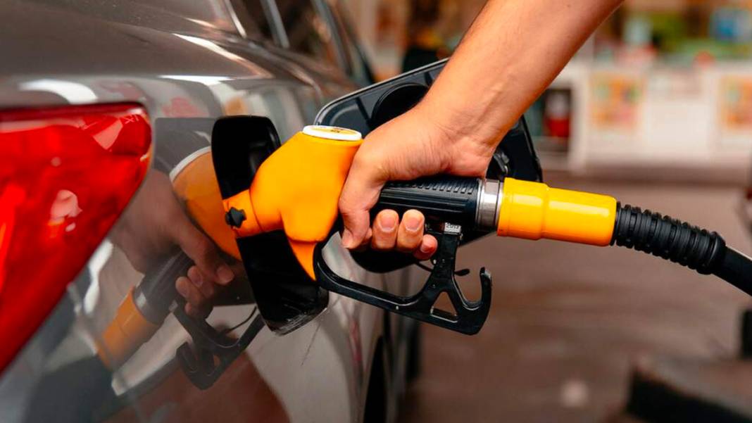 Akaryakıt fiyatlarında indirim fırsatı: Fiyatları gören benzin istasyonlarına hücum ediyor 4