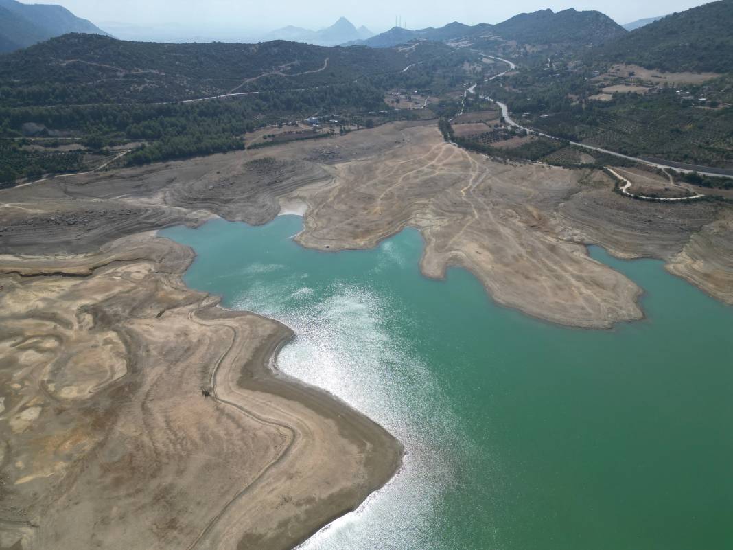 Kozan Barajında su seviyesi alarm veriyor 1