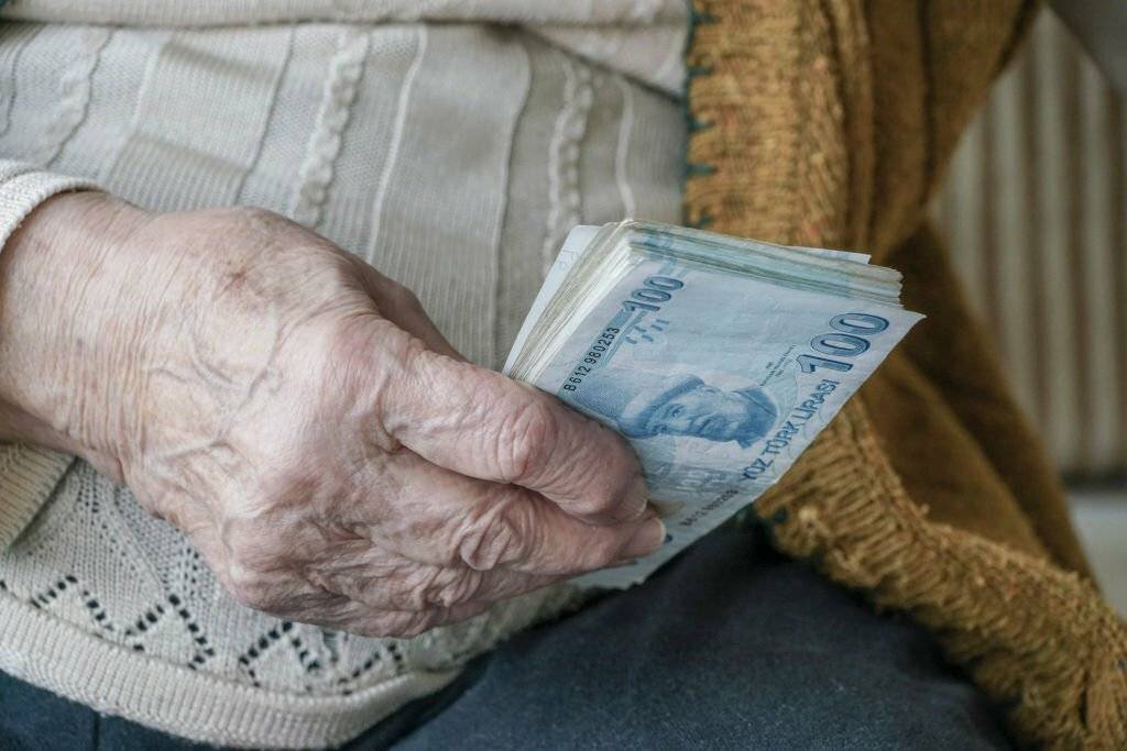5 bin lira emekli ikramiyesinin hesaplara yatacağı tarih belli oldu 7