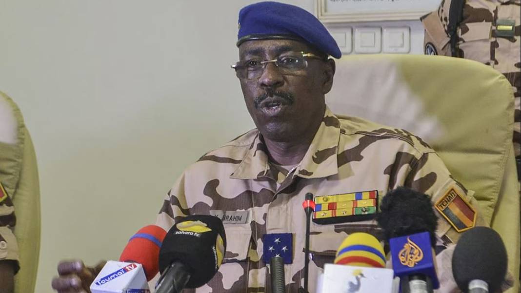 Çad Savunma Bakanı Brahim ile Hükümet Sektreteri Mahamat’ın kasedi patladı! İstifalar peş peşe geldi 1