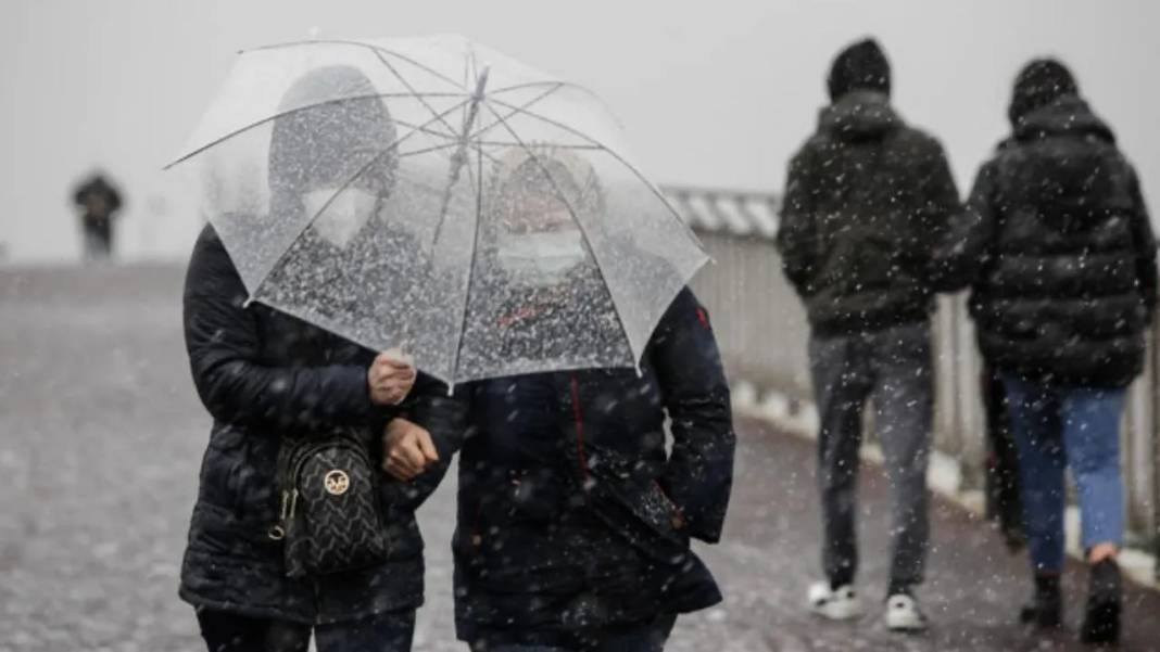 Meteoroloji'den peş peşe uyarı: Soğuk hava dalgası ve sağanak Türkiye'yi esir alacak! 12
