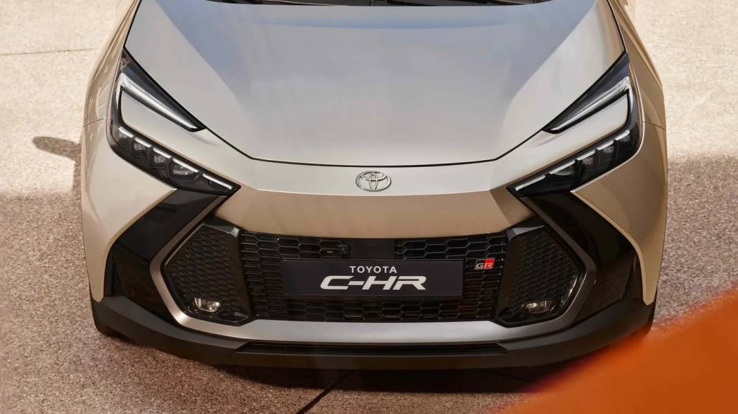 Yeni Toyota C-HR Türkiye'de: İşte fiyatı ve özellikleri 4