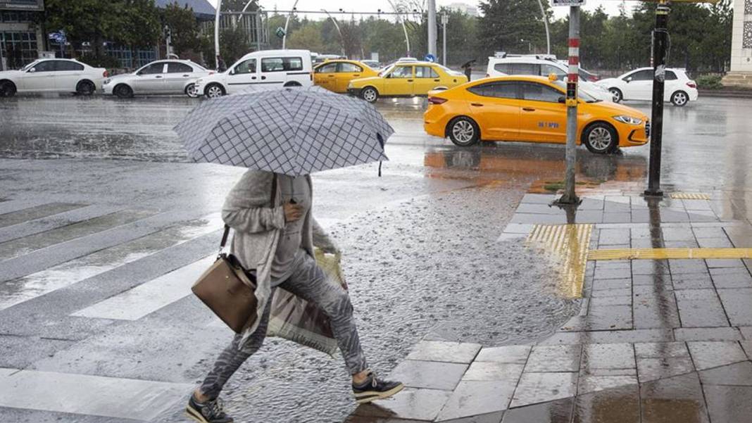 Meteoroloji'den kritik uyarı: İstanbul dahil 13 il için sarı ve turuncu kodlu alarm! 9