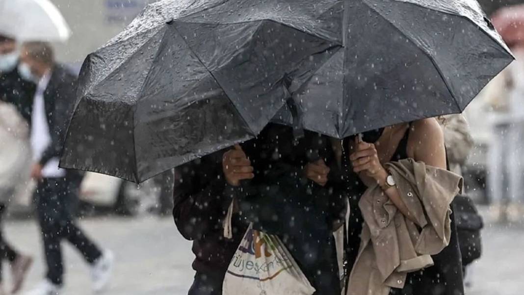 Meteoroloji'den il il saat saat kuvvetli sağanak uyarısı: Soğuk hava dalgası Türkiye'yi fena vuracak! 18