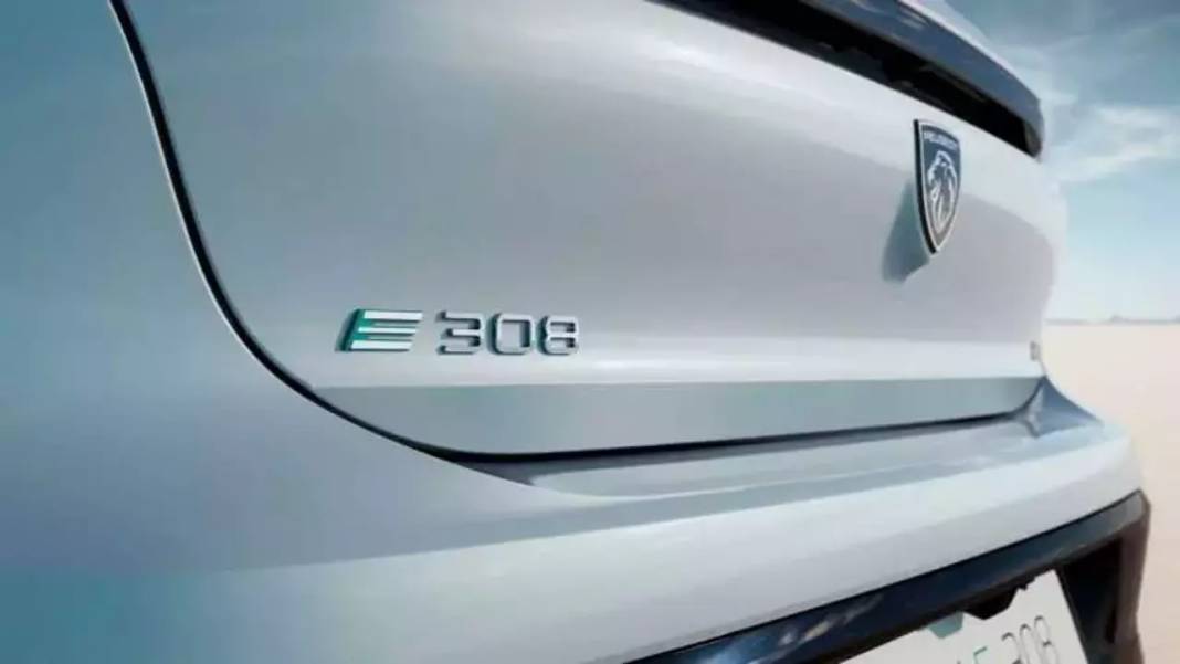 Peugeot yeni silahı E-308'i sahaya sürdü: İşte Türkiye fiyatı ve özellikleri 14