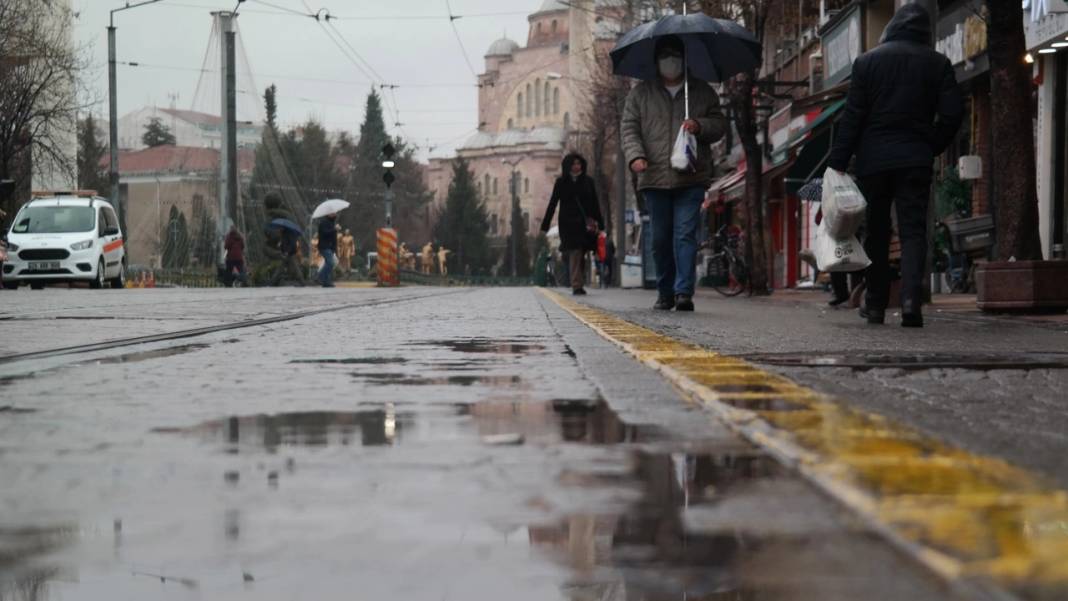 Meteoroloji'den İstanbul dahil 13 il için sarı kodlu uyarı: Yağmur ve soğuk bir arada geliyor 4