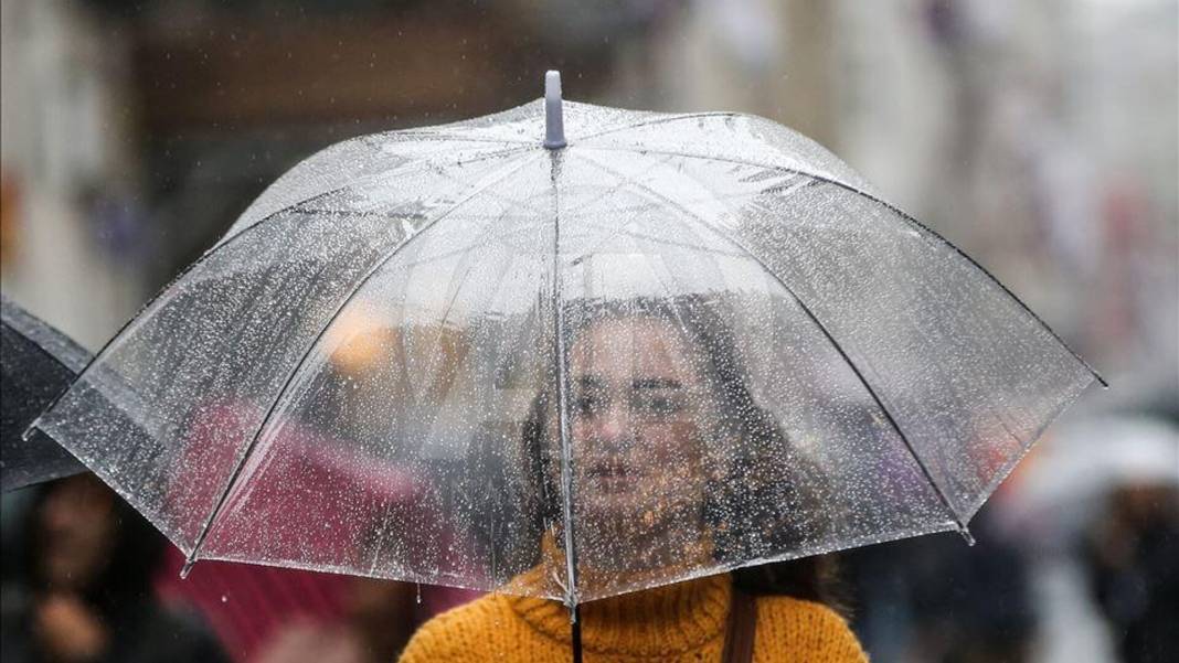 Meteoroloji'den İstanbul dahil 12 il için sarı kod alarmı: Çok kuvvetli geliyor... 19