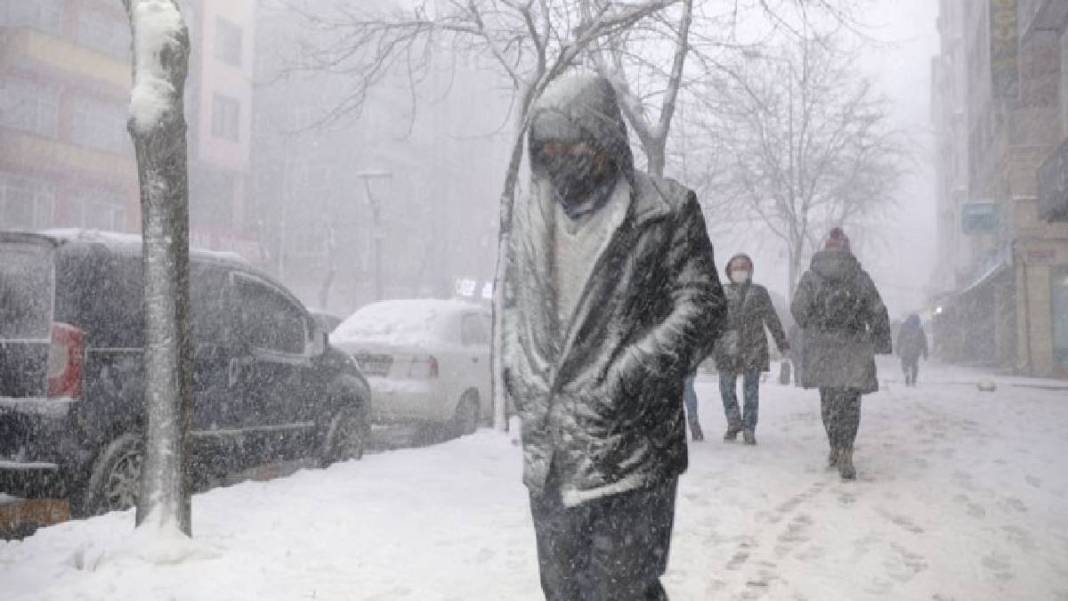 Meteoroloji'den kritik uyarı: Kar, sağanak ve fırtına...Günler sürecek! Türkiye kara kışa teslim olacak 3