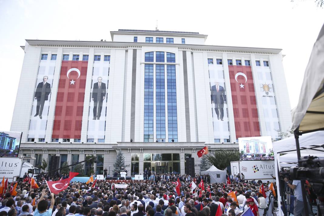 Kulisleri hareketlendiren gelişme! AKP İmamoğlu’nun karşısına o ismi çıkaracak 3