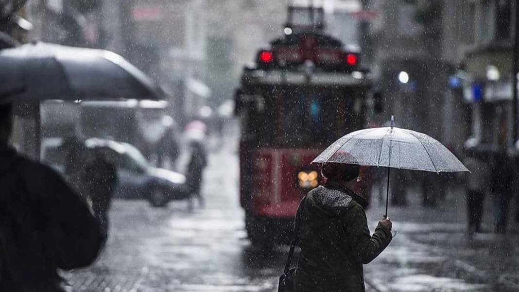 İstanbul dahil 12 il için sarı kod alarmı! Meteoroloji'den sis, pus ve sağanak uyarısı... 12