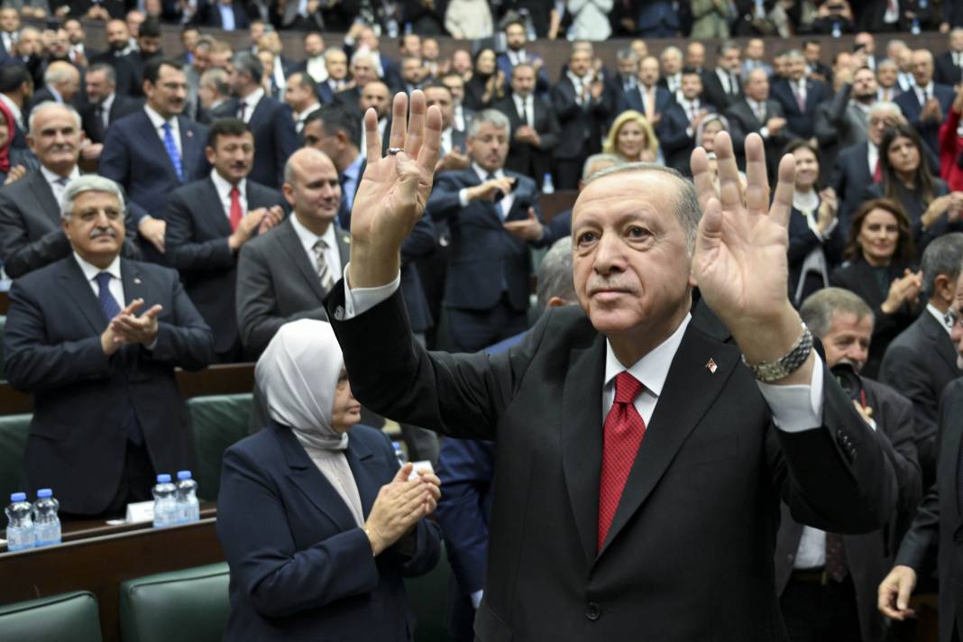 Erdoğan'ın açıklamaları sonrası AKP'nin İstanbul adayı resmen harekete geçti 7