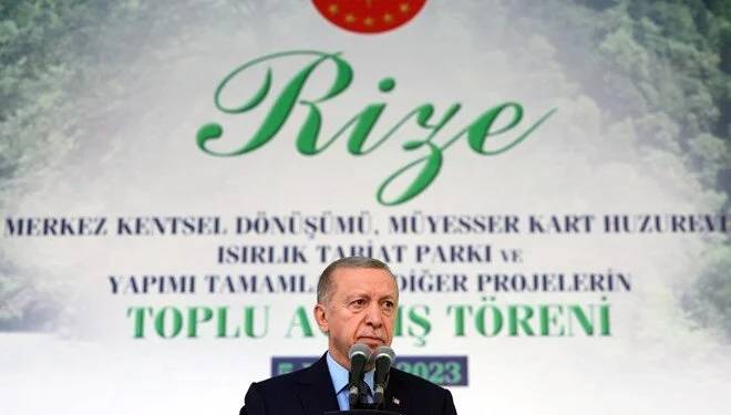 Cumhurbaşkanı Erdoğan'ın 'Al birini vur diğerine' sözlerine Özgür Özel'den ilk yanıt:  İçindeki karabasanı anlıyorum 6