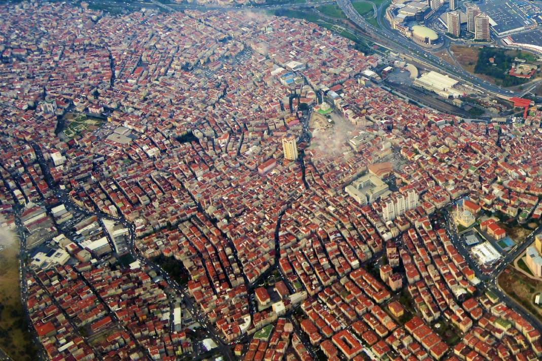 Ünlü gayrimenkul uzmanı Murat Gültekin İstanbul'da paraya para demeyecek tüyoyu verdi: Bu bölgede evi olanlar hazine bulmuş gibi kar edecek 9
