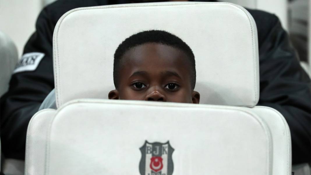 Beşiktaş Bodo/Glimt maçından çok özel görüntüler: Tribünlerde muhteşem anlar 23