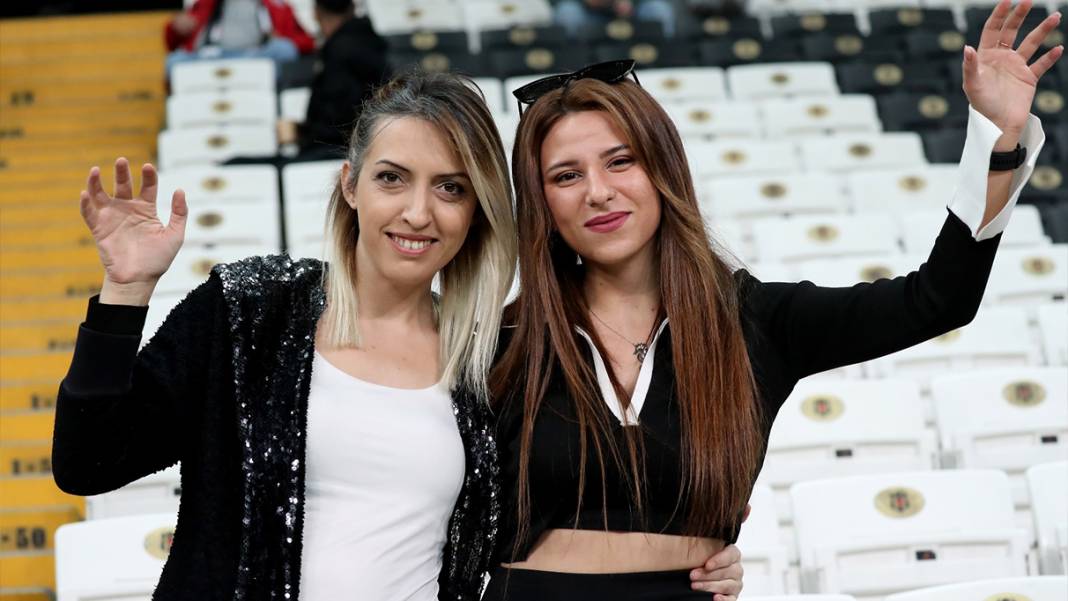 Beşiktaş Bodo/Glimt maçından çok özel görüntüler: Tribünlerde muhteşem anlar 19