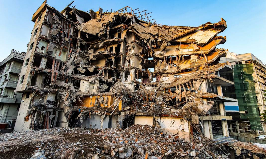 Naci Görür'den kritik Marmara depremi uyarısı: Tarih tekerrür etmesin 8