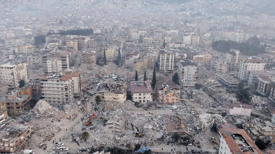 Akdeniz’deki depremin ardından Naci Görür’den dikkat çeken uyarı 2