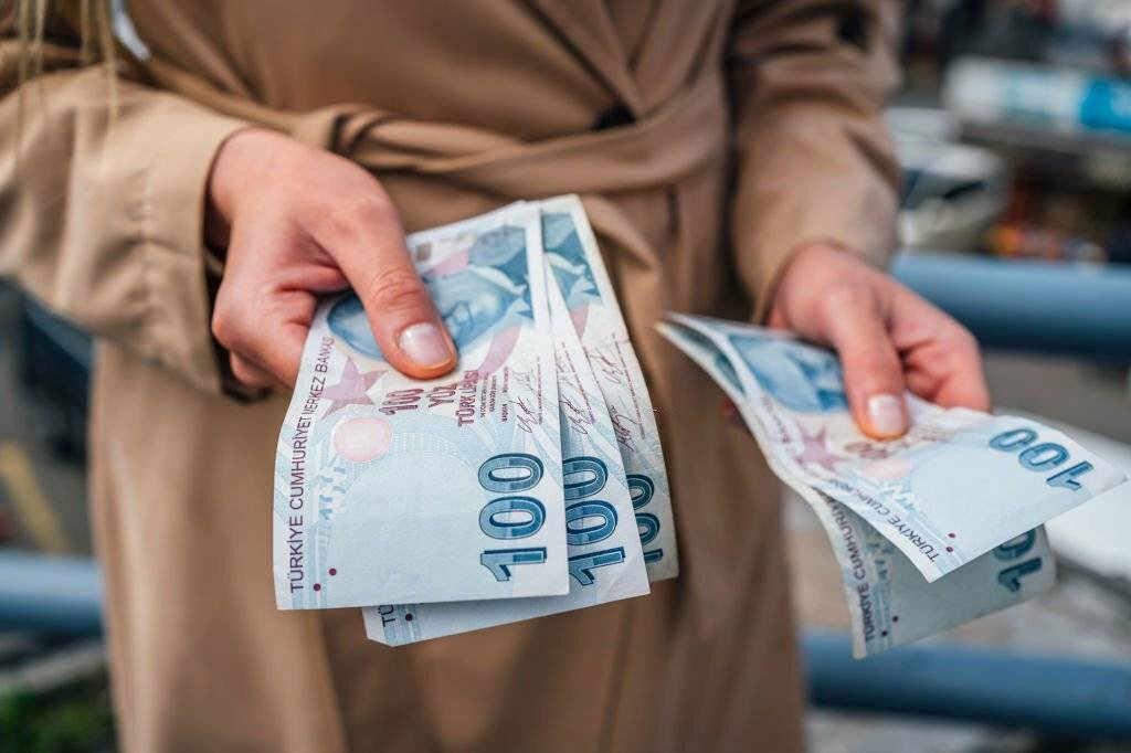 TRT emekli ve memur zammı için net rakam verdi: Yeni yılda alınacak maaşlar ilk kez ortaya çıktı! 8