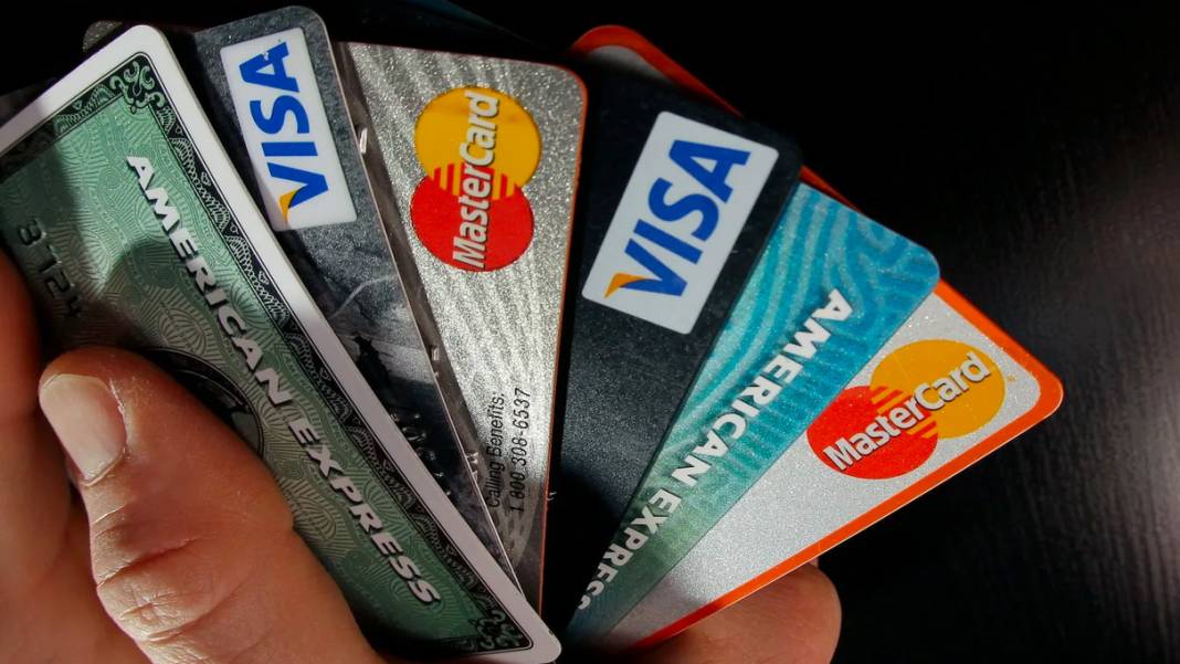 Merkez Bankası'nın faiz kararı sonrası kredi kartları patladı: Uzmanlardan kritik haciz uyarısı 4