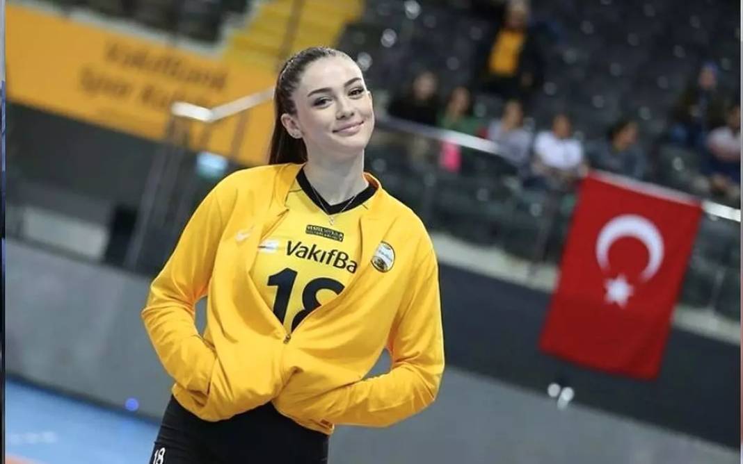 Dünyanın en zengin kadın voleybol oyuncuları listesi açıklandı!  Ebrar Karakurt ve Zehra Güneş kaçıncı sırada 15