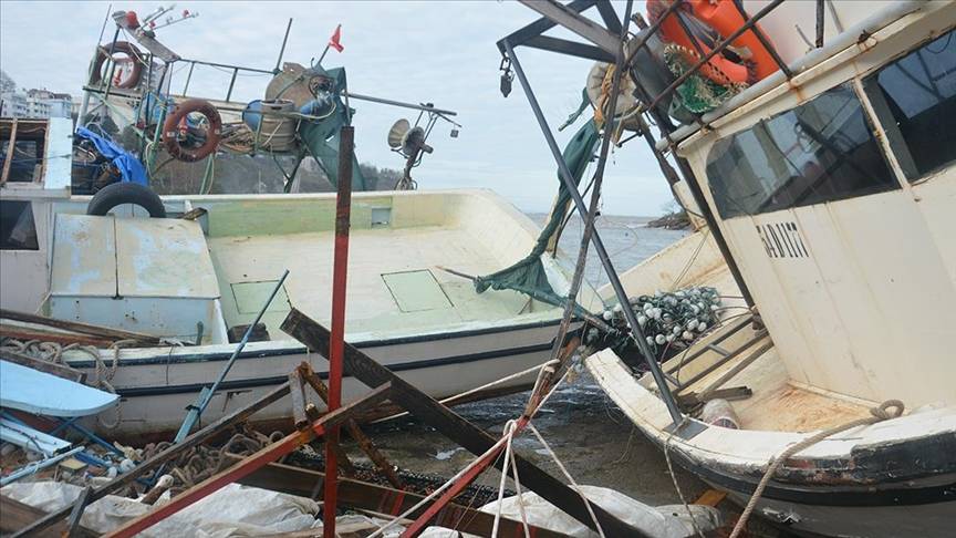 Sağanak ve şiddetli rüzgar Sakarya ve Düzce'de büyük hasar bıraktı 7