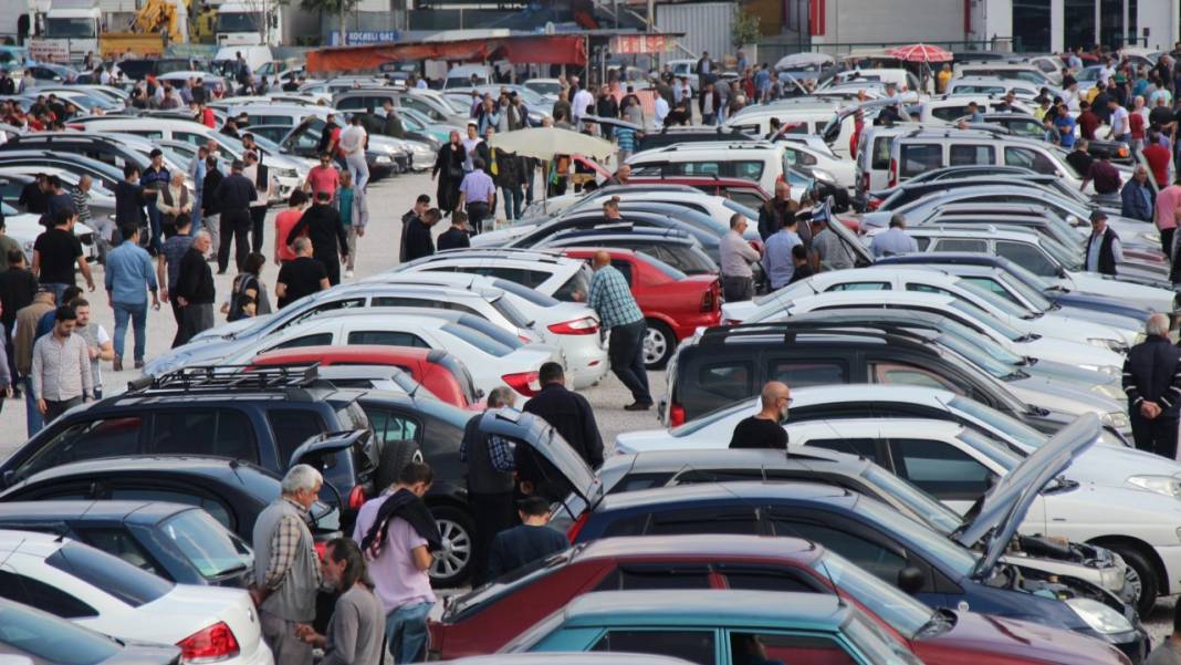 Otomotiv sektöründe balon patladı: Türkiye’de en çok satılan  ve en ucuz 10 otomobil... 14