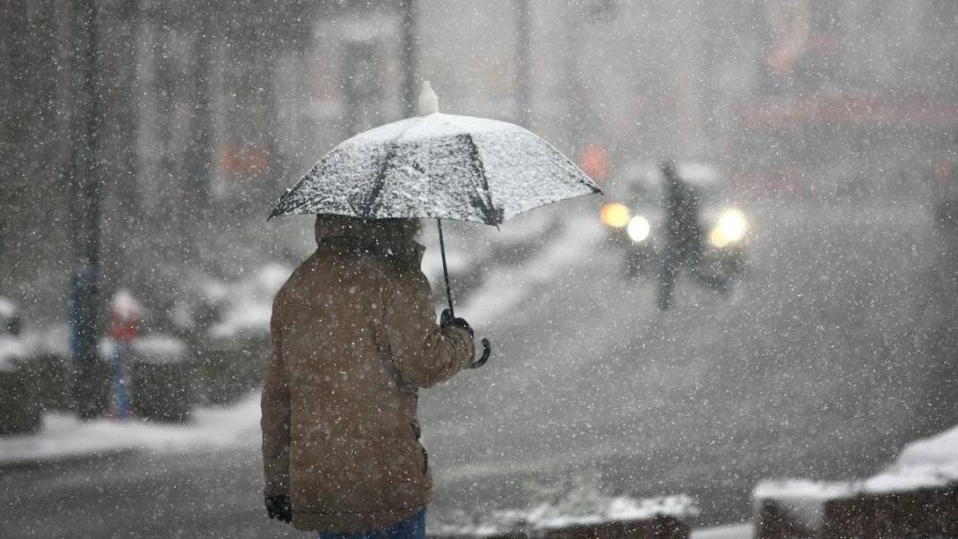 Meteoroloji'den 81 il için ayrı ayrı uyarı: Önümüzdeki 5 güne dikkat! Türkiye kara kışa teslim olacak 11