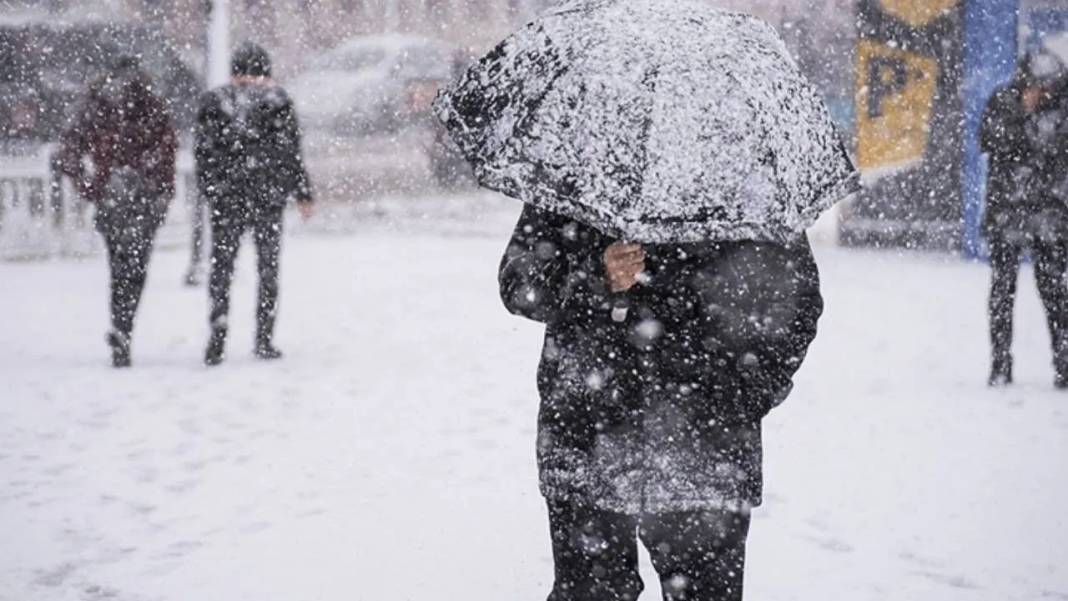 Türkiye buz kesecek: Meteoroloji'den İstanbul dahil 56 il kar ve sağanak uyarısı! 12