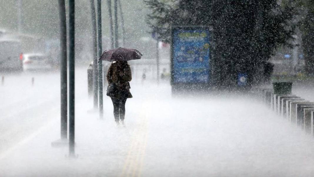 Meteoroloji il il uyardı: Türkiye'ye kar ve fırtına geliyor... 16