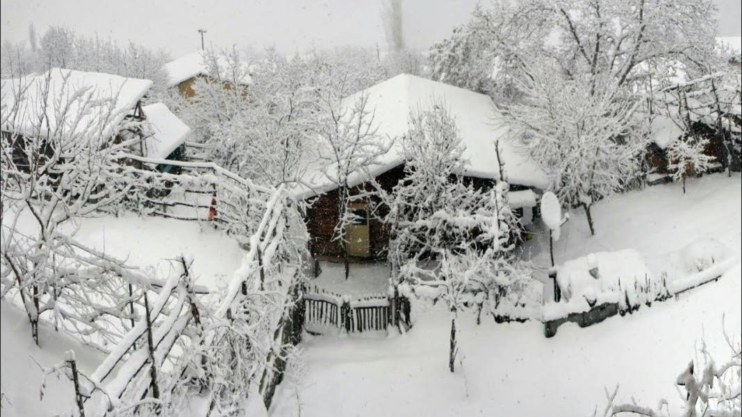 Türkiye kara kışa teslim oluyor... Meteoroloji gün verdi! Kar, sağanak ve fırtına günlerce sürecek 5